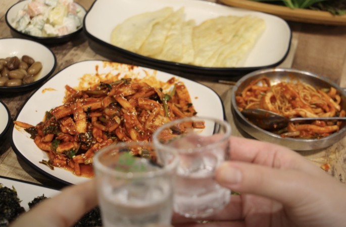 반고개의성무침회 본점